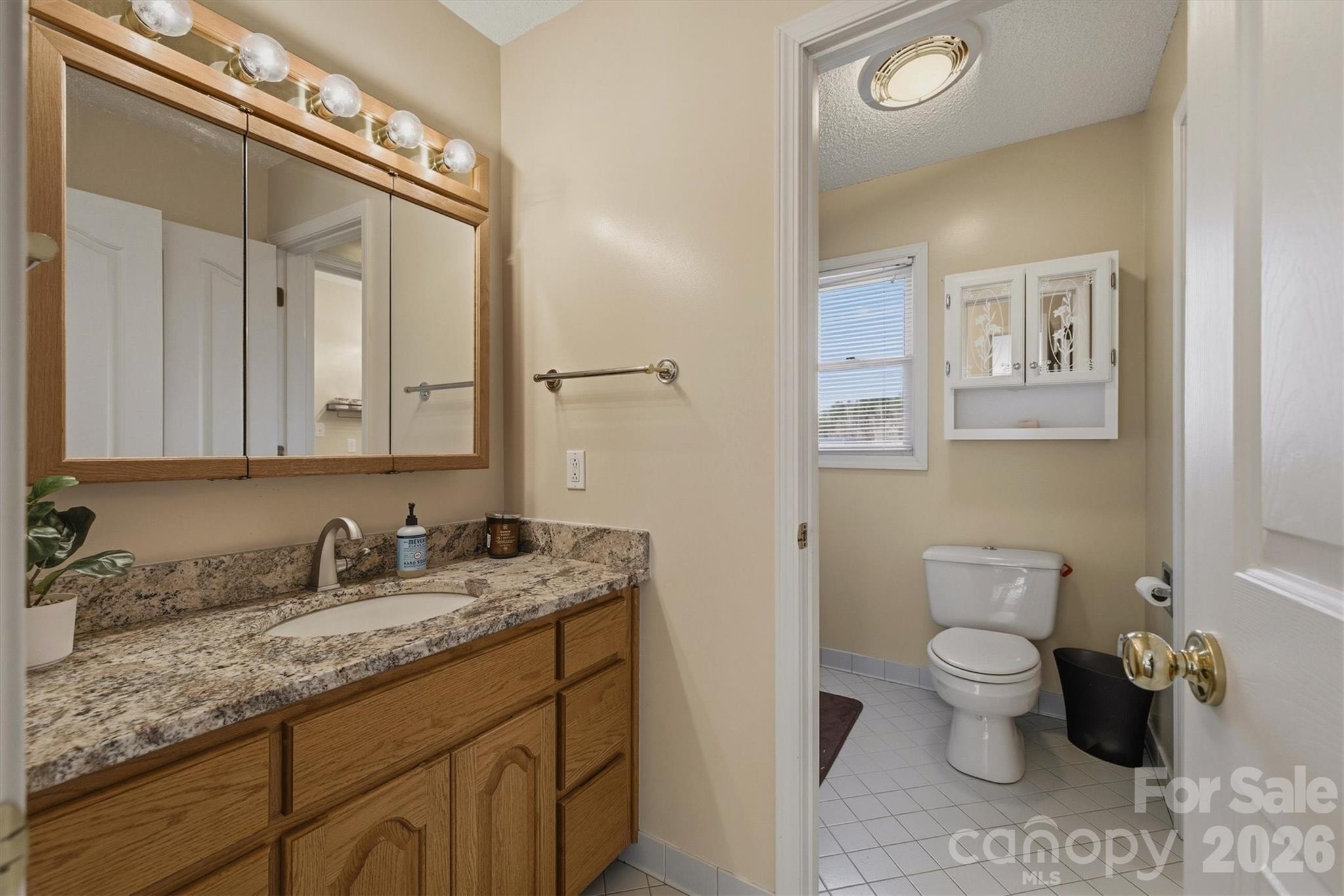 46 Mariners Point Lane Hickory NC 28601
