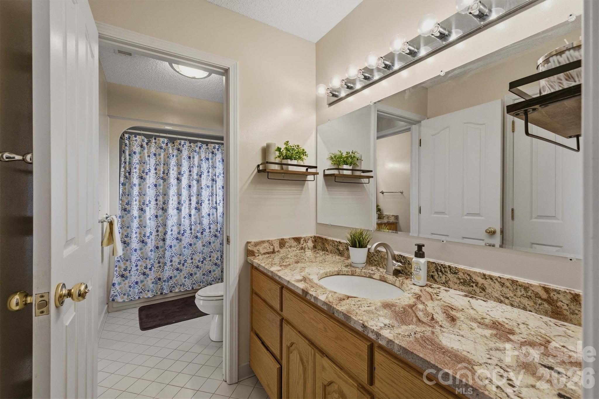 46 Mariners Point Lane Hickory NC 28601