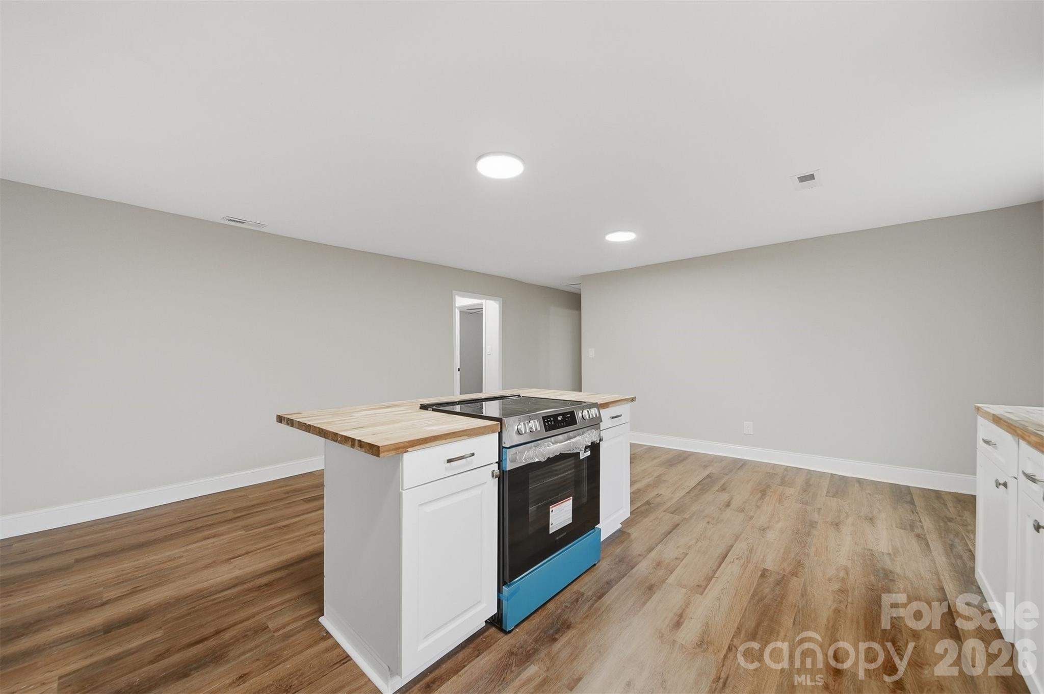 702 N 9th Street Bessemer City NC 28016