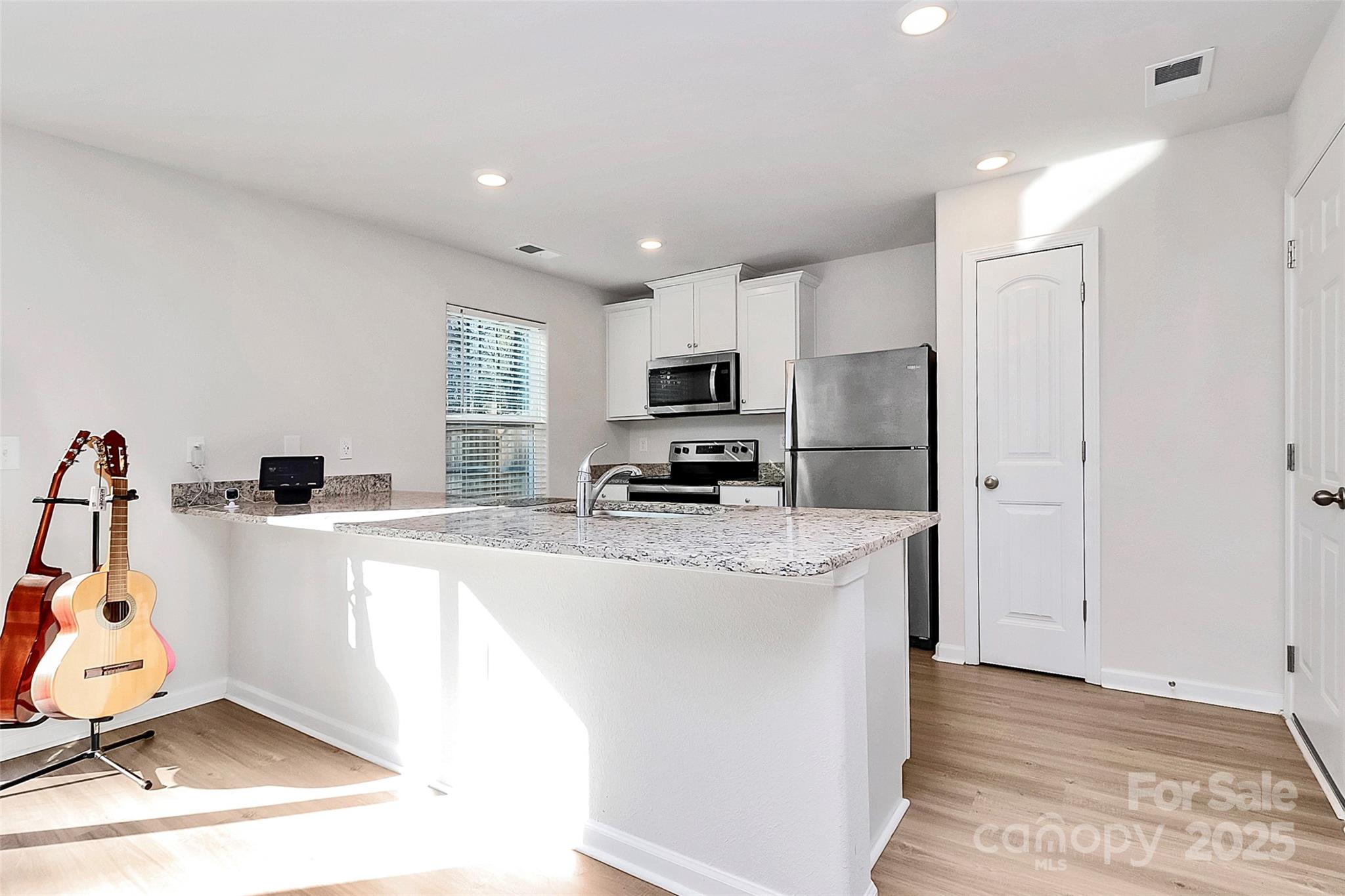 5209 Wolfridge Avenue Charlotte NC 28214