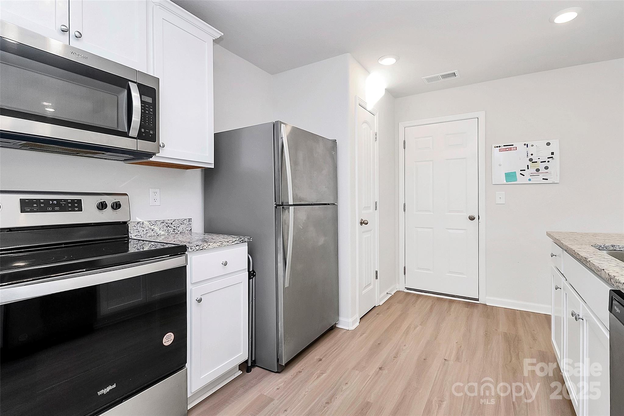 5209 Wolfridge Avenue Charlotte NC 28214