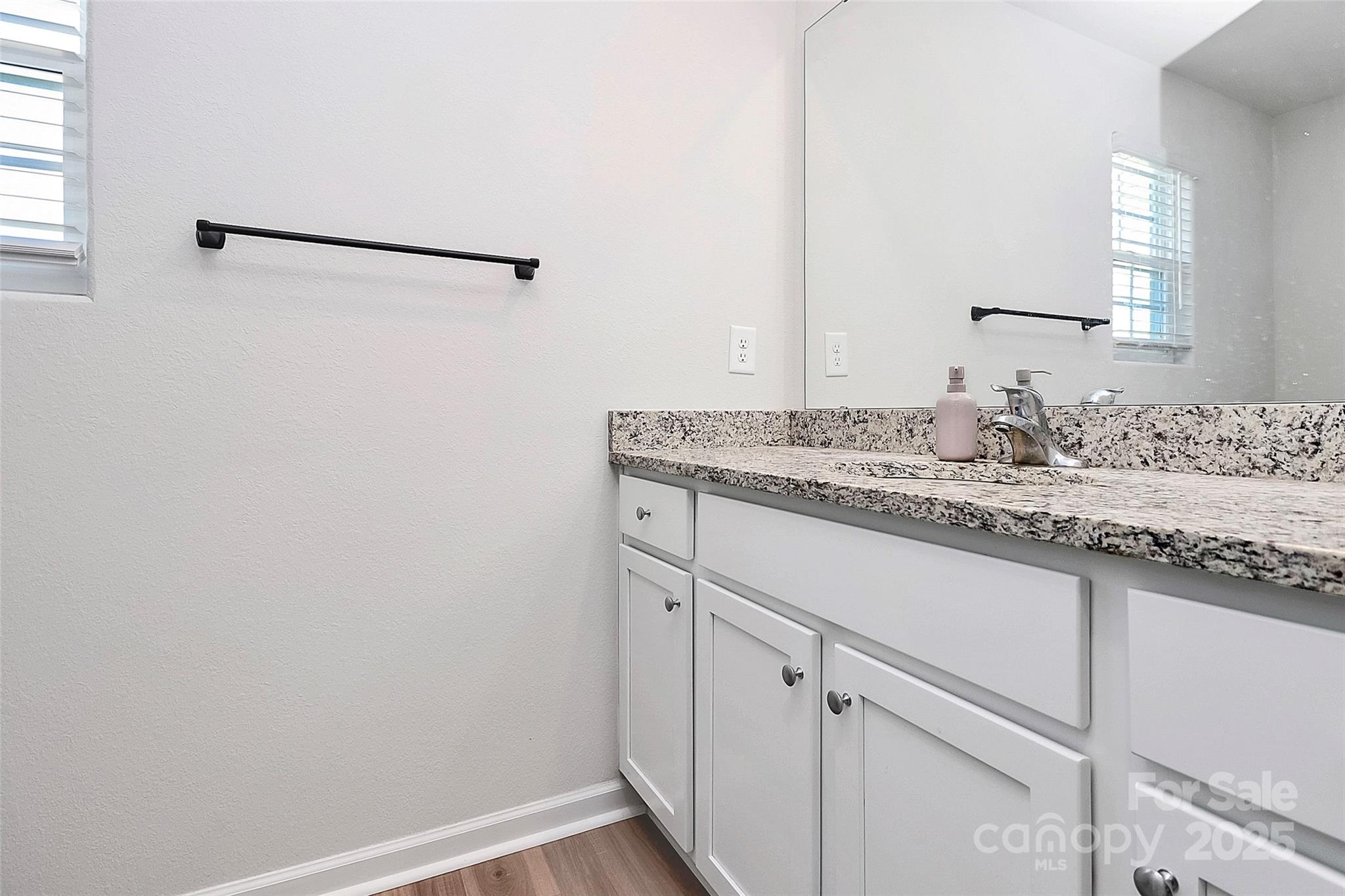 5209 Wolfridge Avenue Charlotte NC 28214