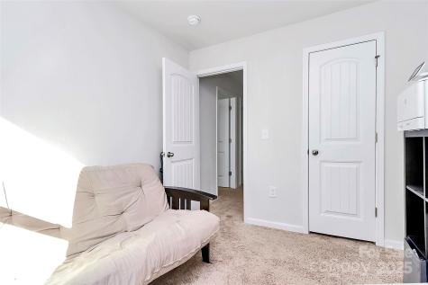 5209 Wolfridge Avenue Charlotte NC 28214