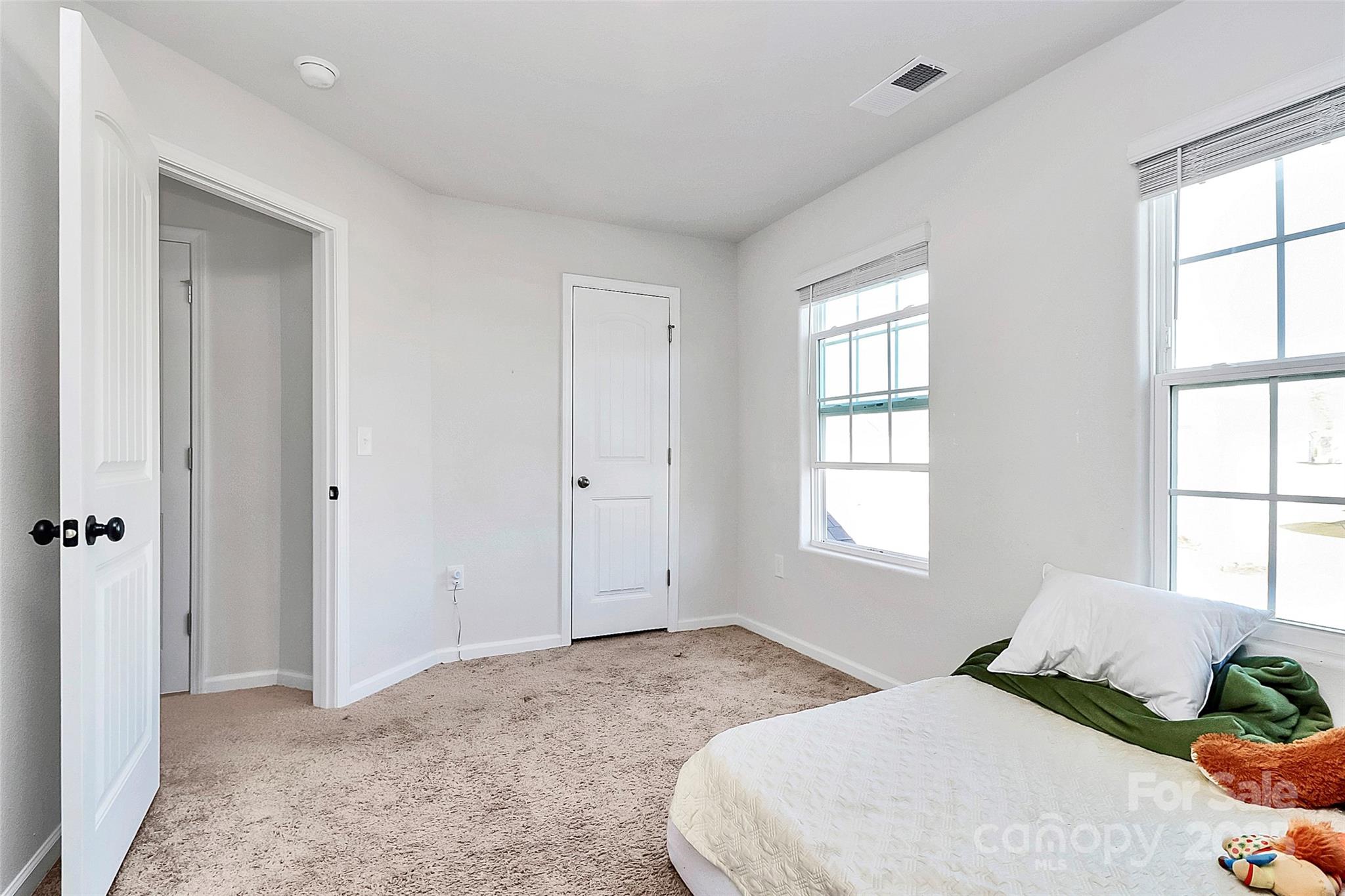 5209 Wolfridge Avenue Charlotte NC 28214