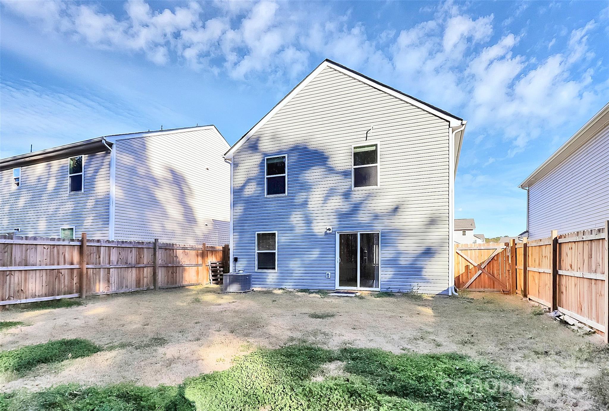 5209 Wolfridge Avenue Charlotte NC 28214