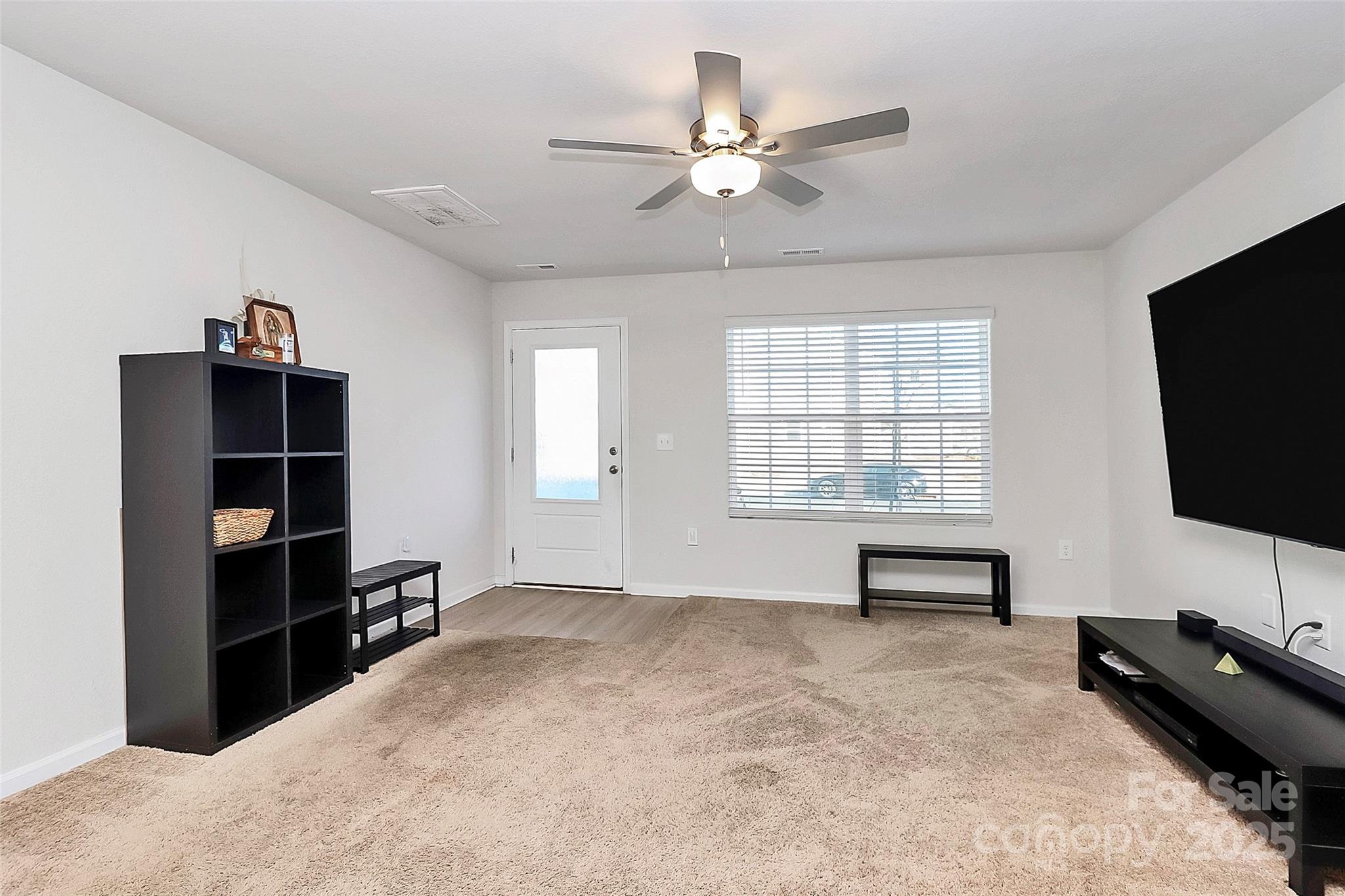 5209 Wolfridge Avenue Charlotte NC 28214