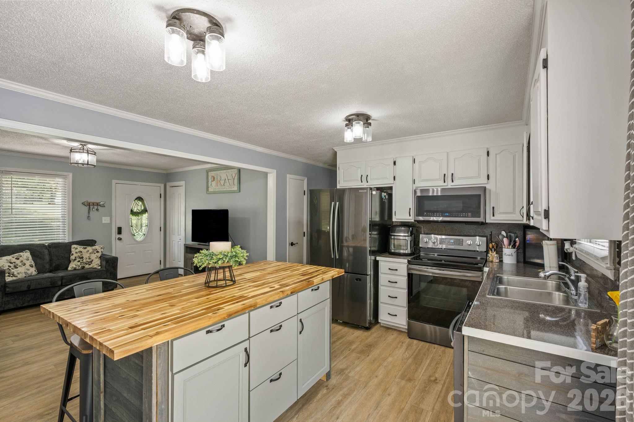 2060 Barringer Circle Newton NC 28658