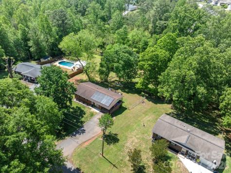 2060 Barringer Circle Newton NC 28658