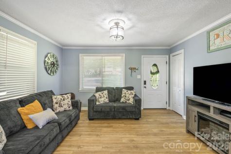 2060 Barringer Circle Newton NC 28658