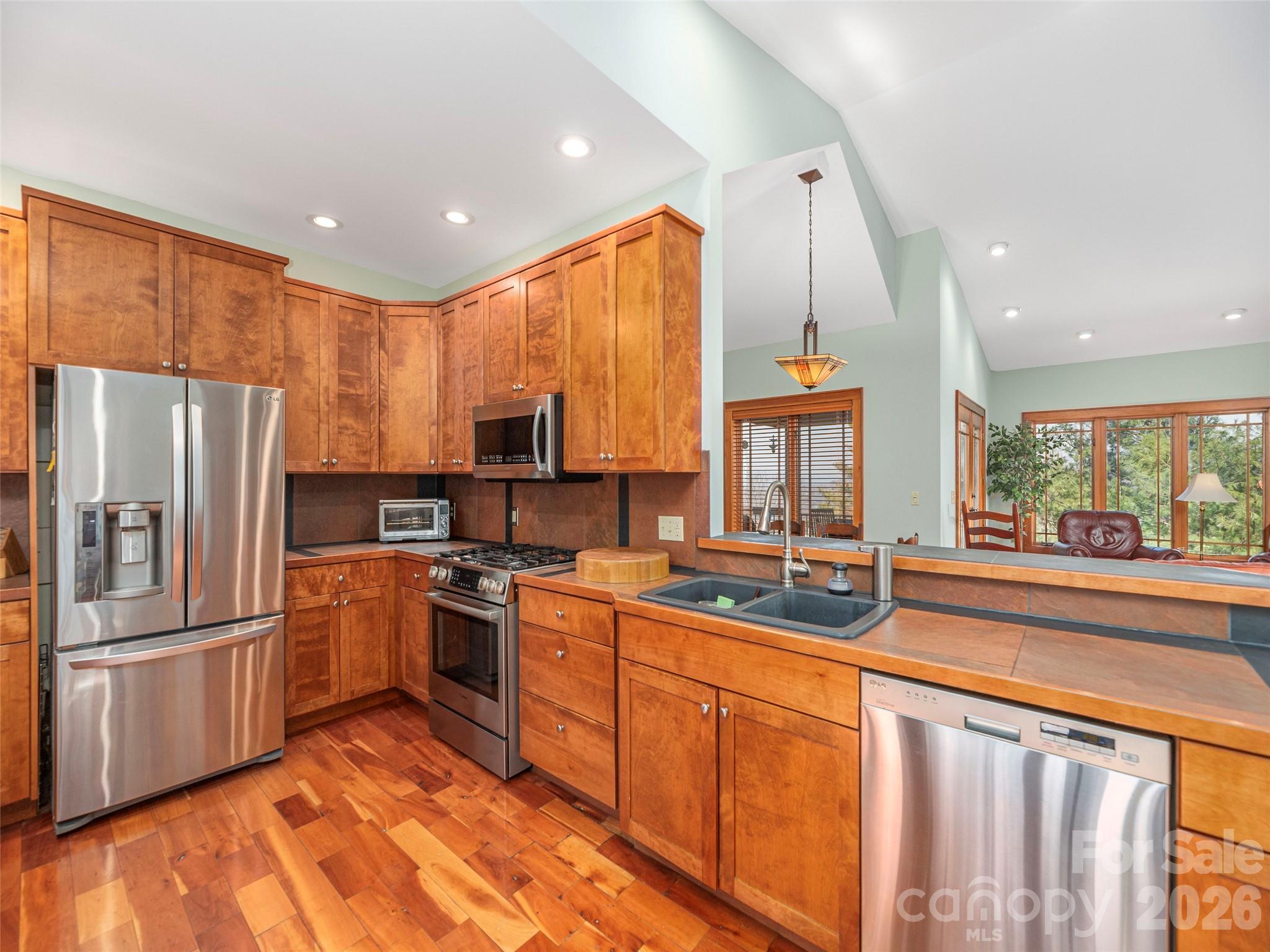 68 Crestwood Road Asheville NC 28804