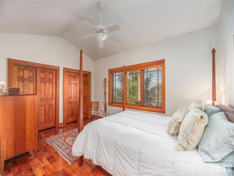 68 Crestwood Road Asheville NC 28804