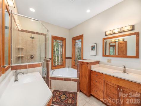68 Crestwood Road Asheville NC 28804