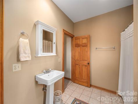 68 Crestwood Road Asheville NC 28804