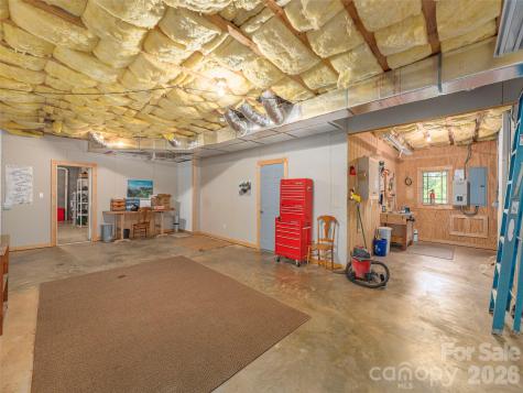 68 Crestwood Road Asheville NC 28804