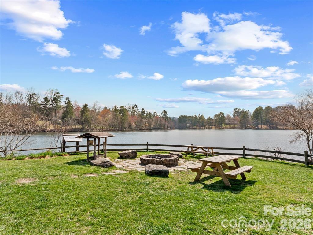 22 S Kaufman Stone Way Biltmore Lake NC 28715