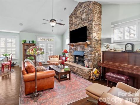 22 S Kaufman Stone Way Biltmore Lake NC 28715