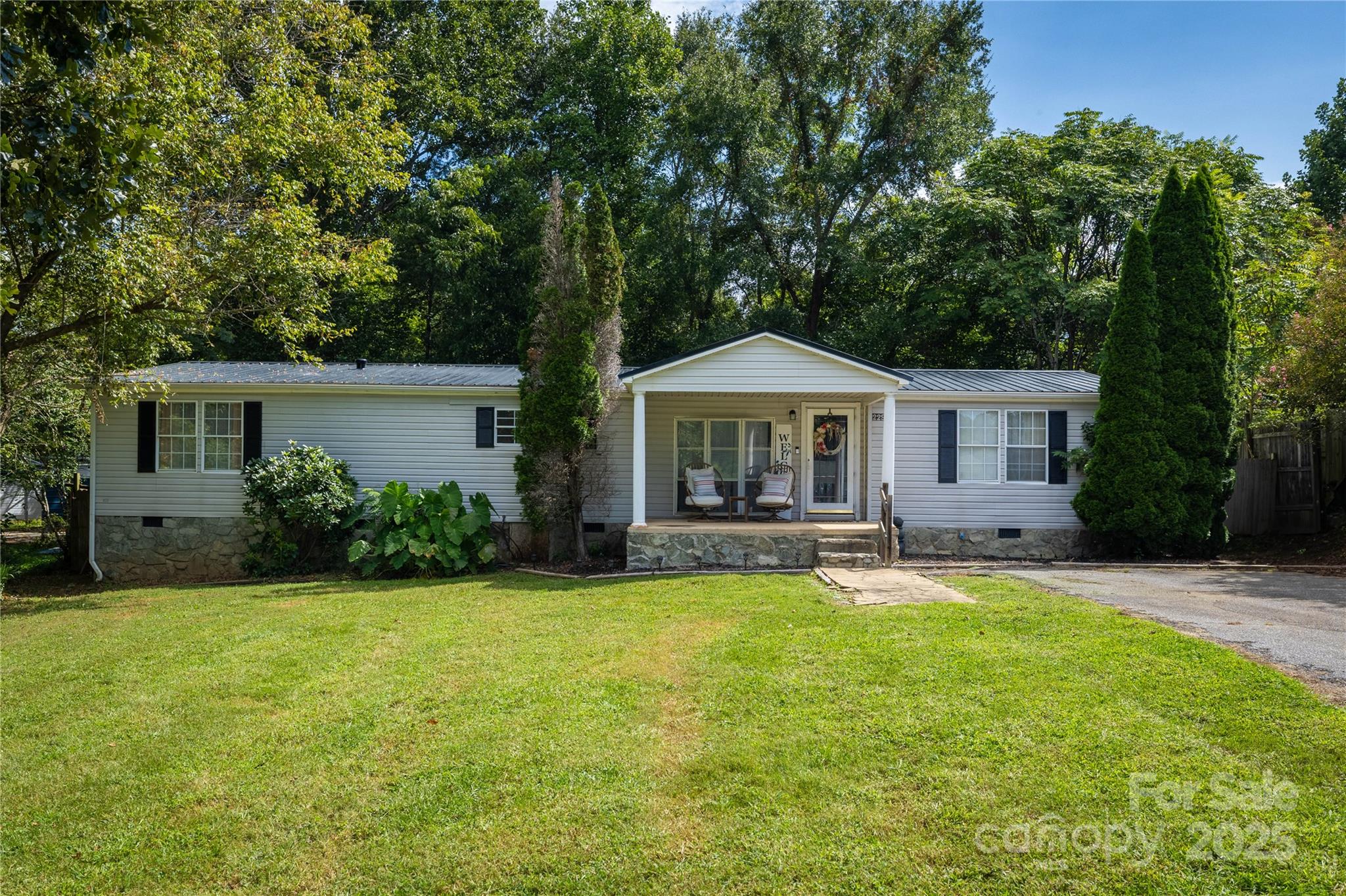 2293 Crestview Street Morganton NC 28655