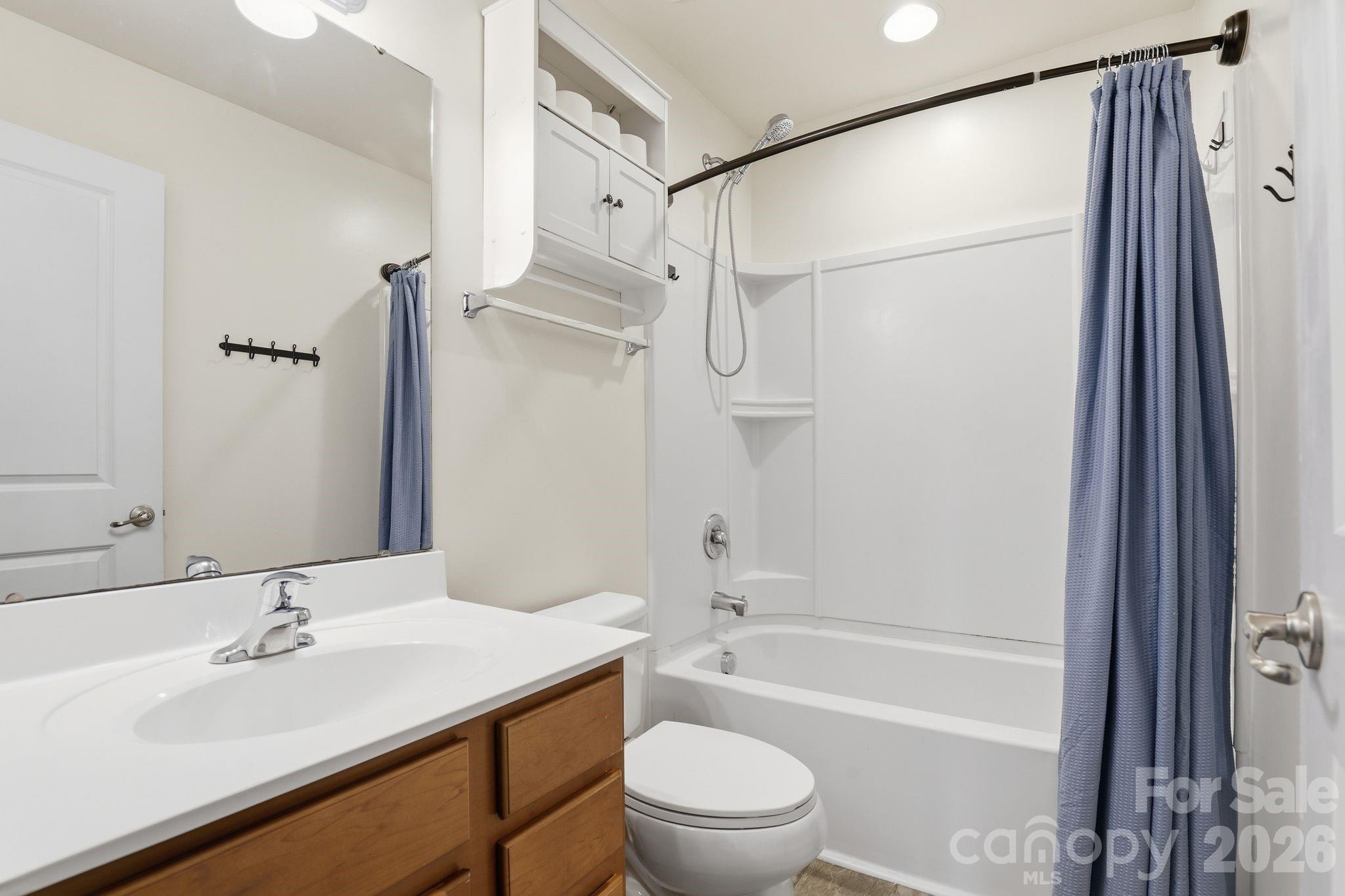 7532 W Berkeley Road Denver NC 28037