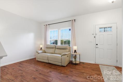 7532 W Berkeley Road Denver NC 28037