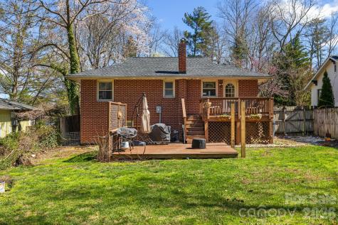 1733 Clairmont Drive Hendersonville NC 28791