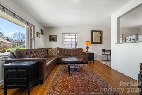 1733 Clairmont Drive Hendersonville NC 28791