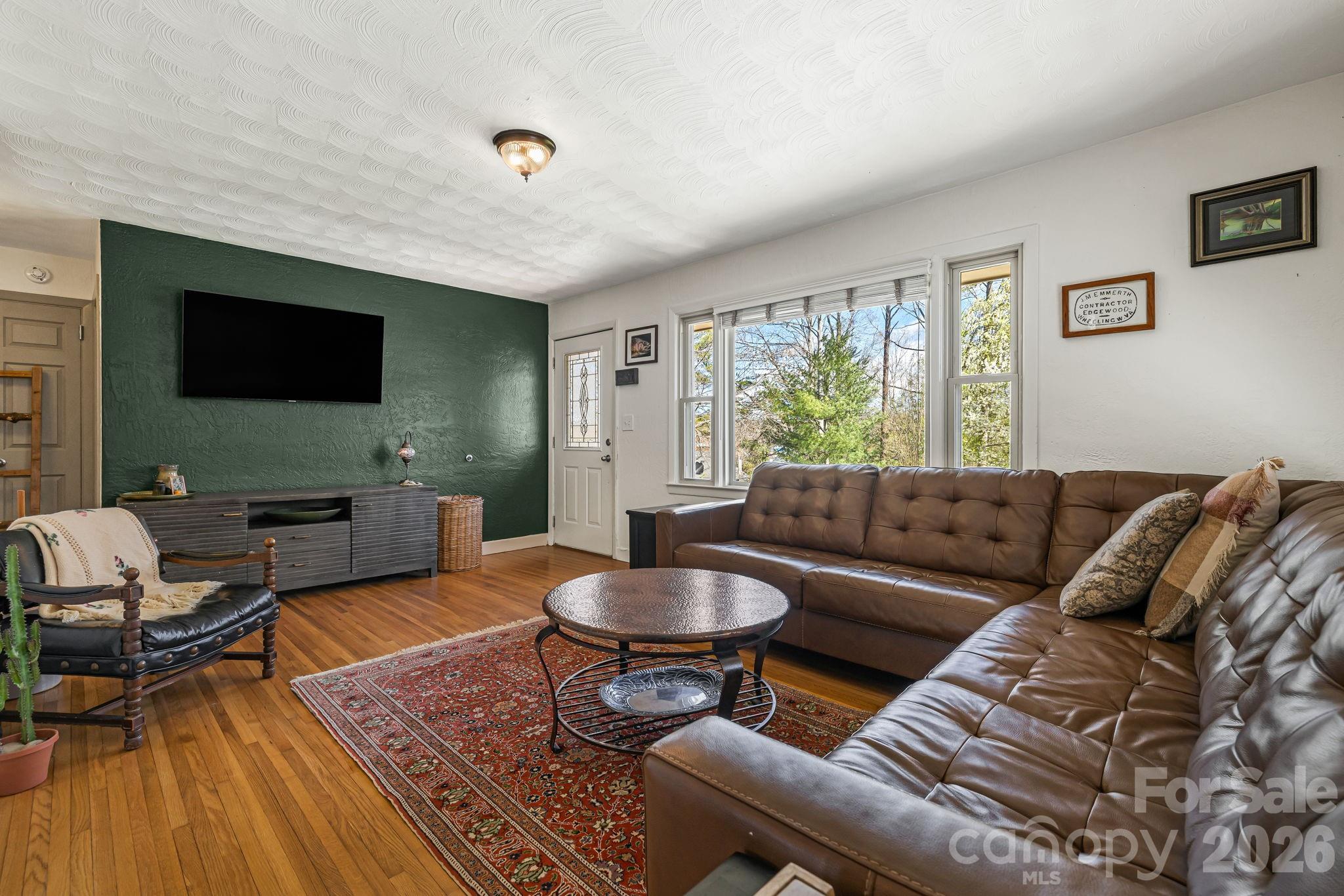 1733 Clairmont Drive Hendersonville NC 28791