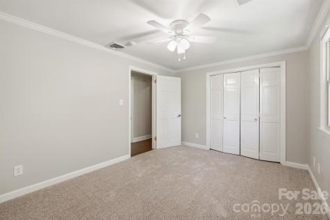 240 36th Avenue Circle NW Hickory NC 28601