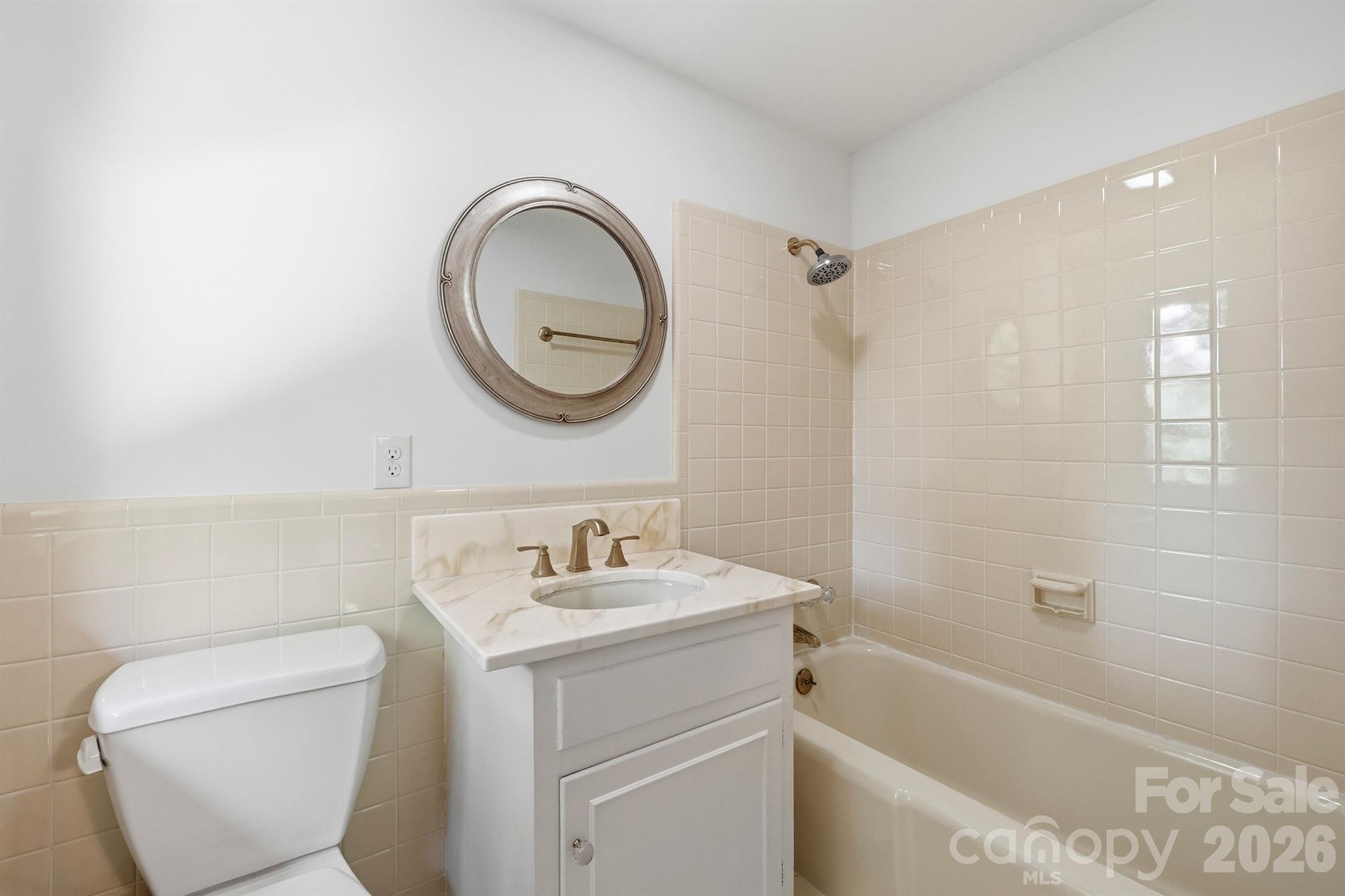 240 36th Avenue Circle NW Hickory NC 28601