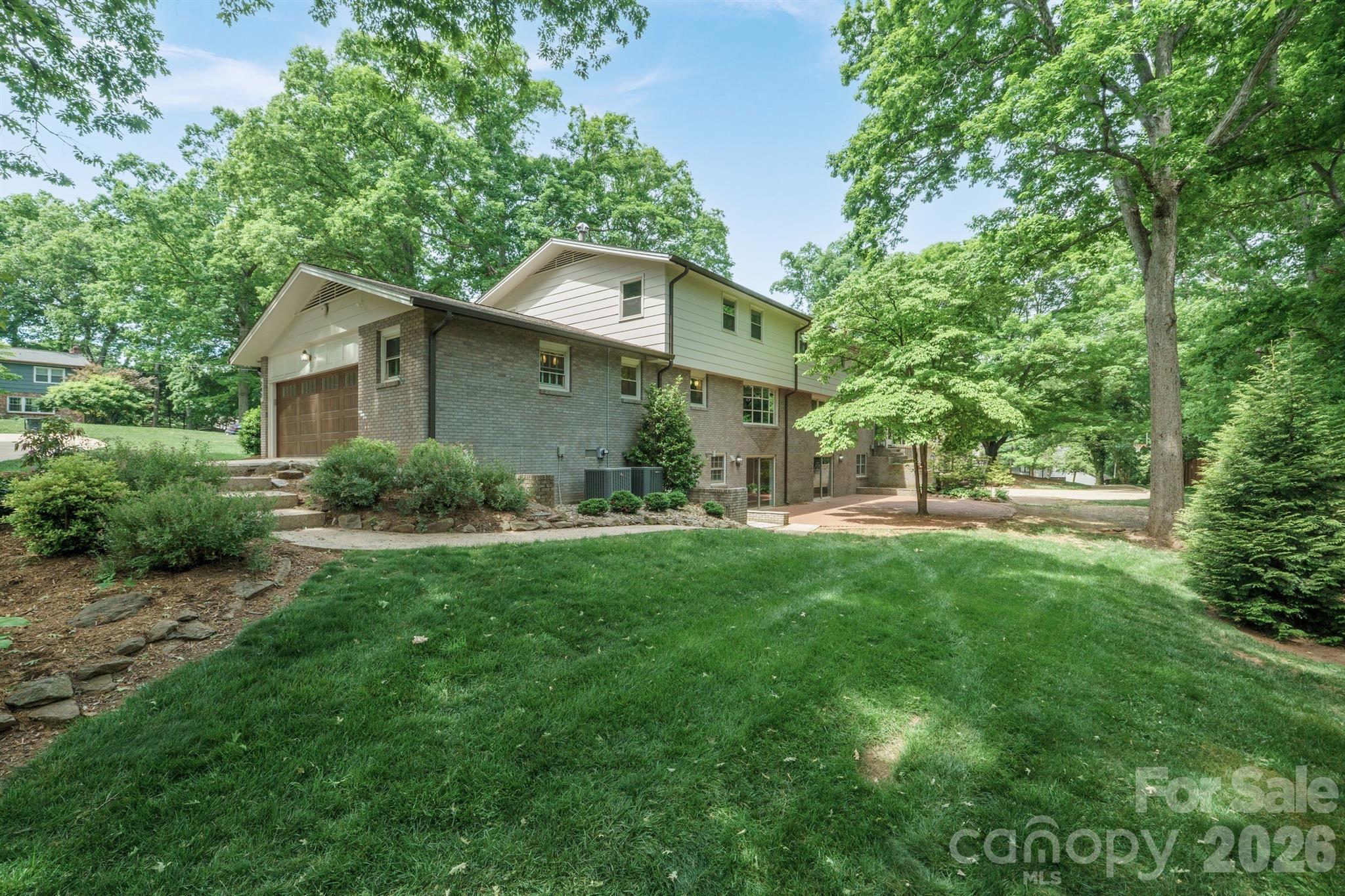 240 36th Avenue Circle NW Hickory NC 28601