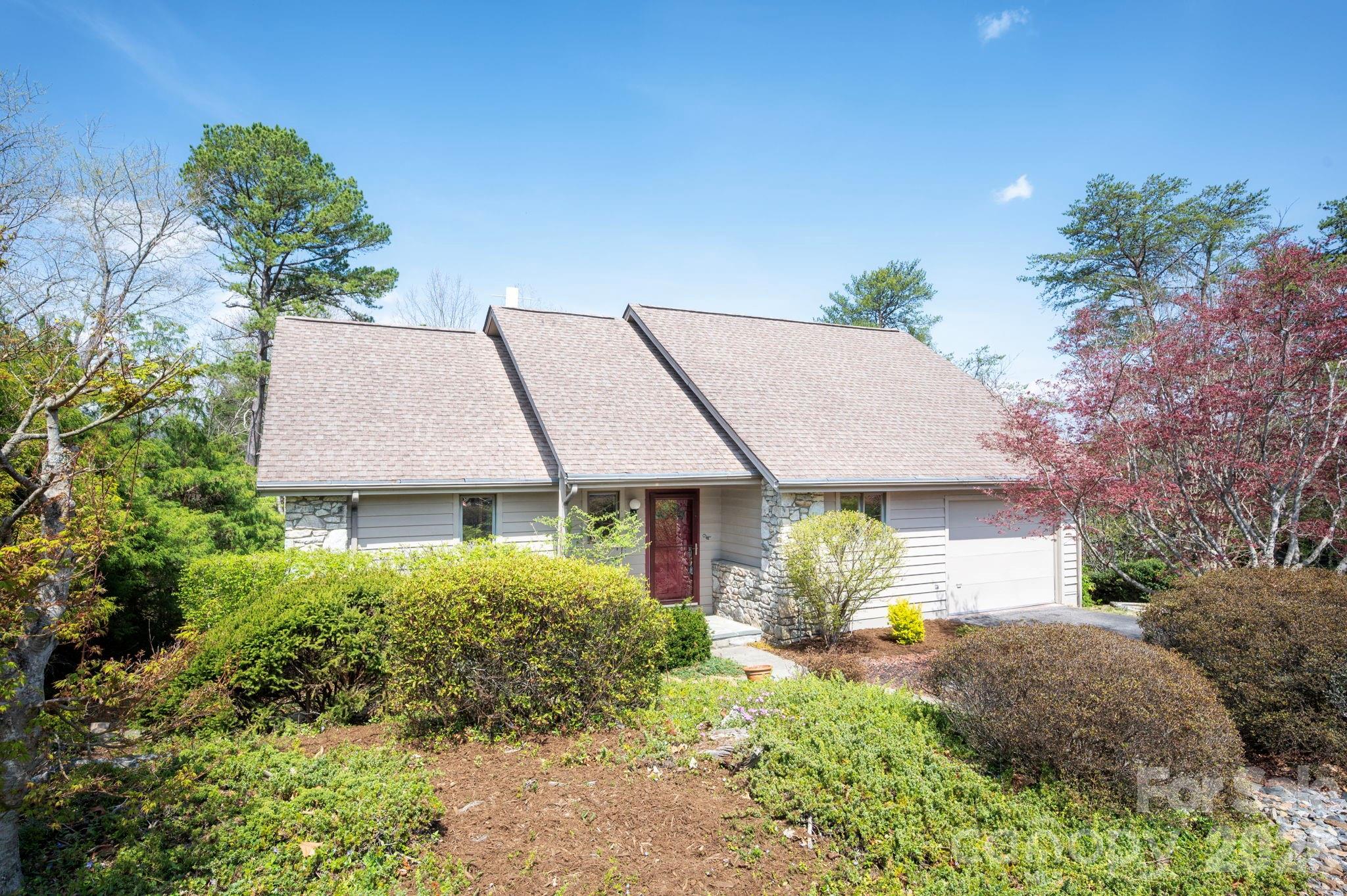 4 Zachary Ridge Road Asheville NC 28804