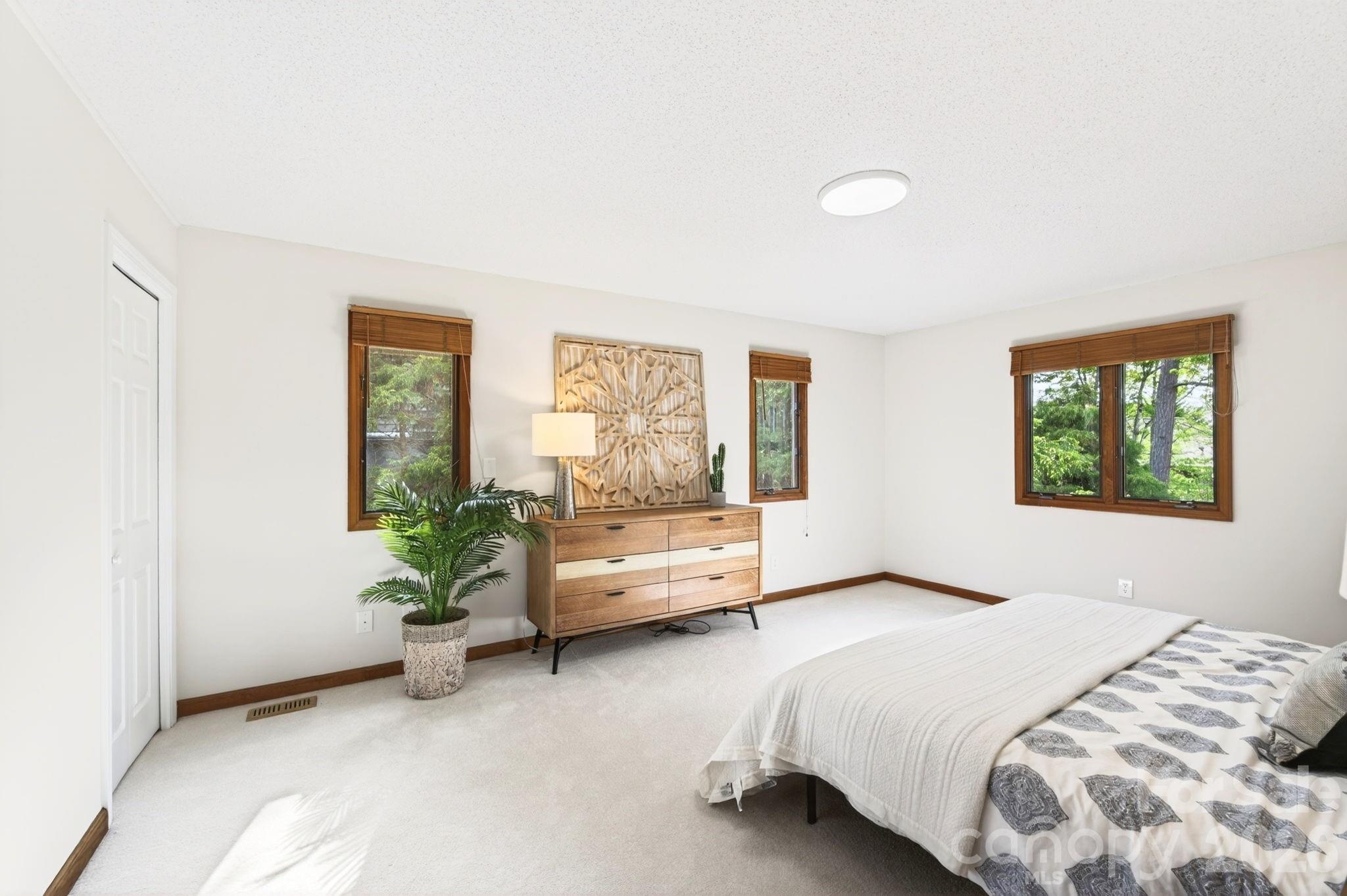 4 Zachary Ridge Road Asheville NC 28804