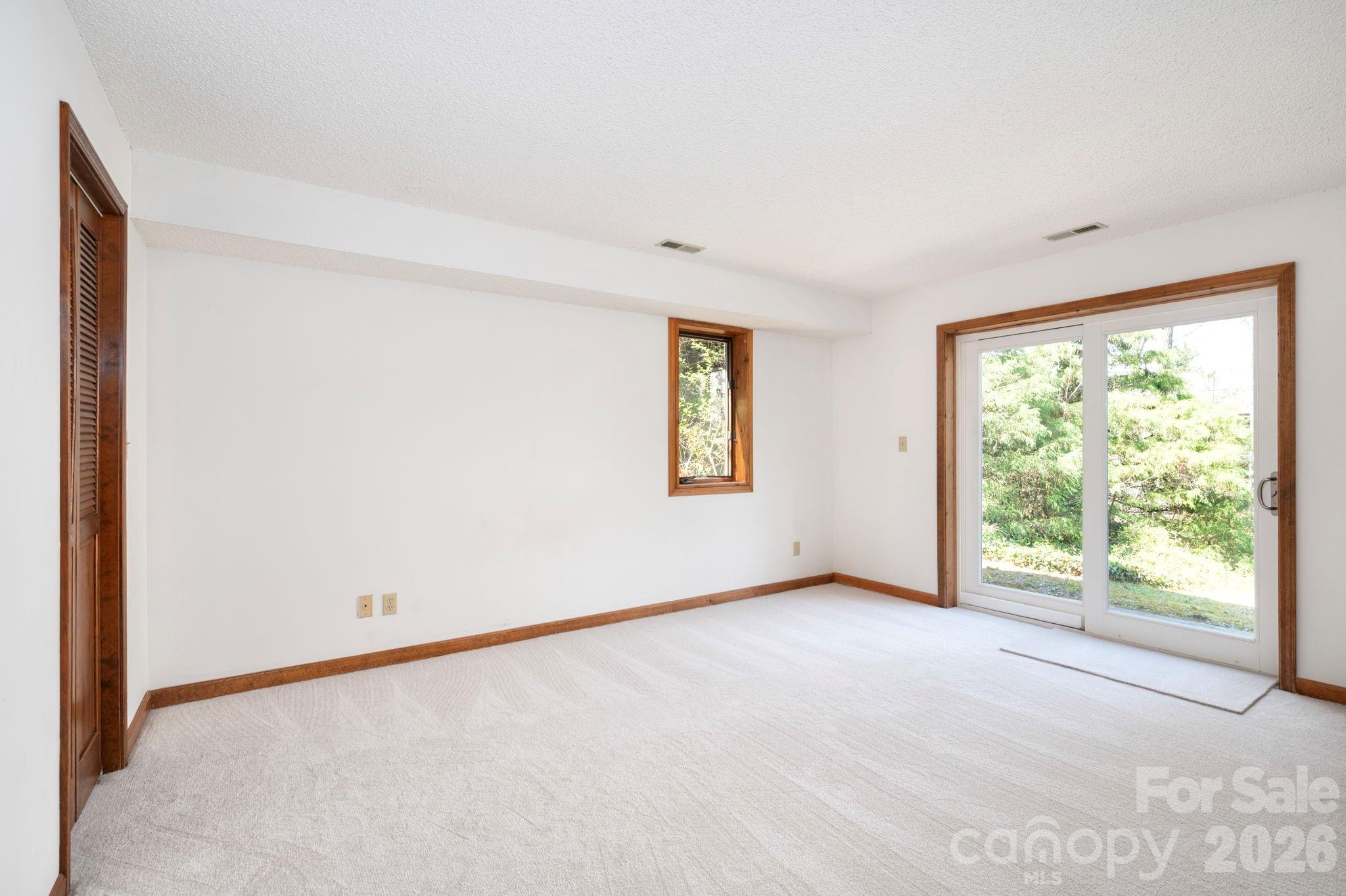 4 Zachary Ridge Road Asheville NC 28804