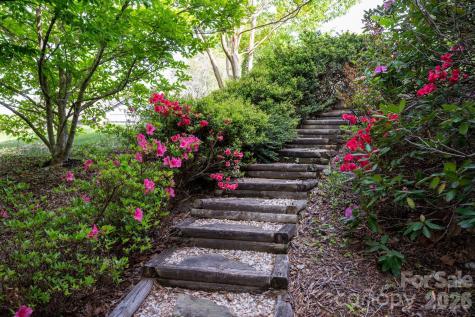 4 Zachary Ridge Road Asheville NC 28804