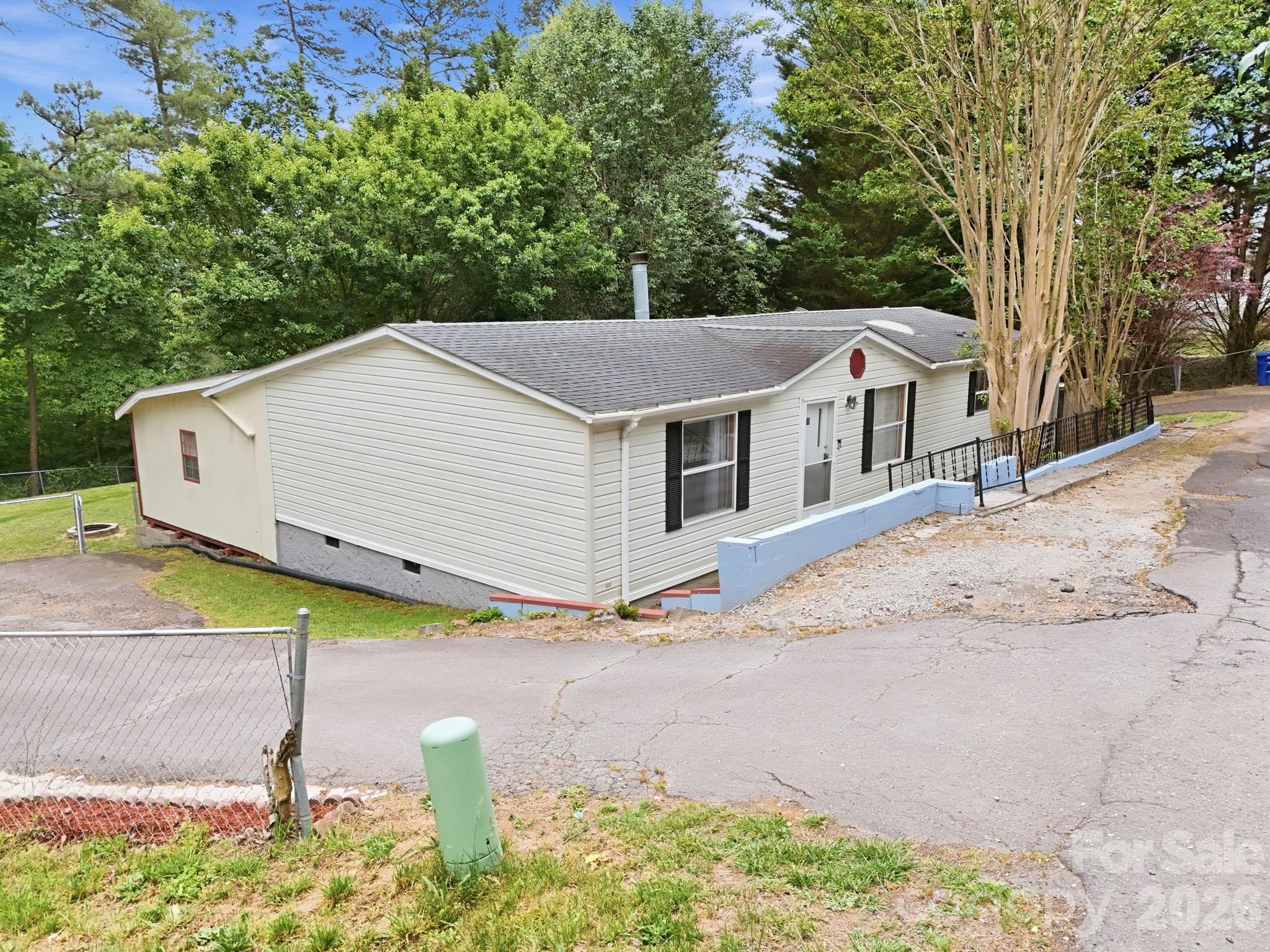 405 Gray Court Asheville NC 28806