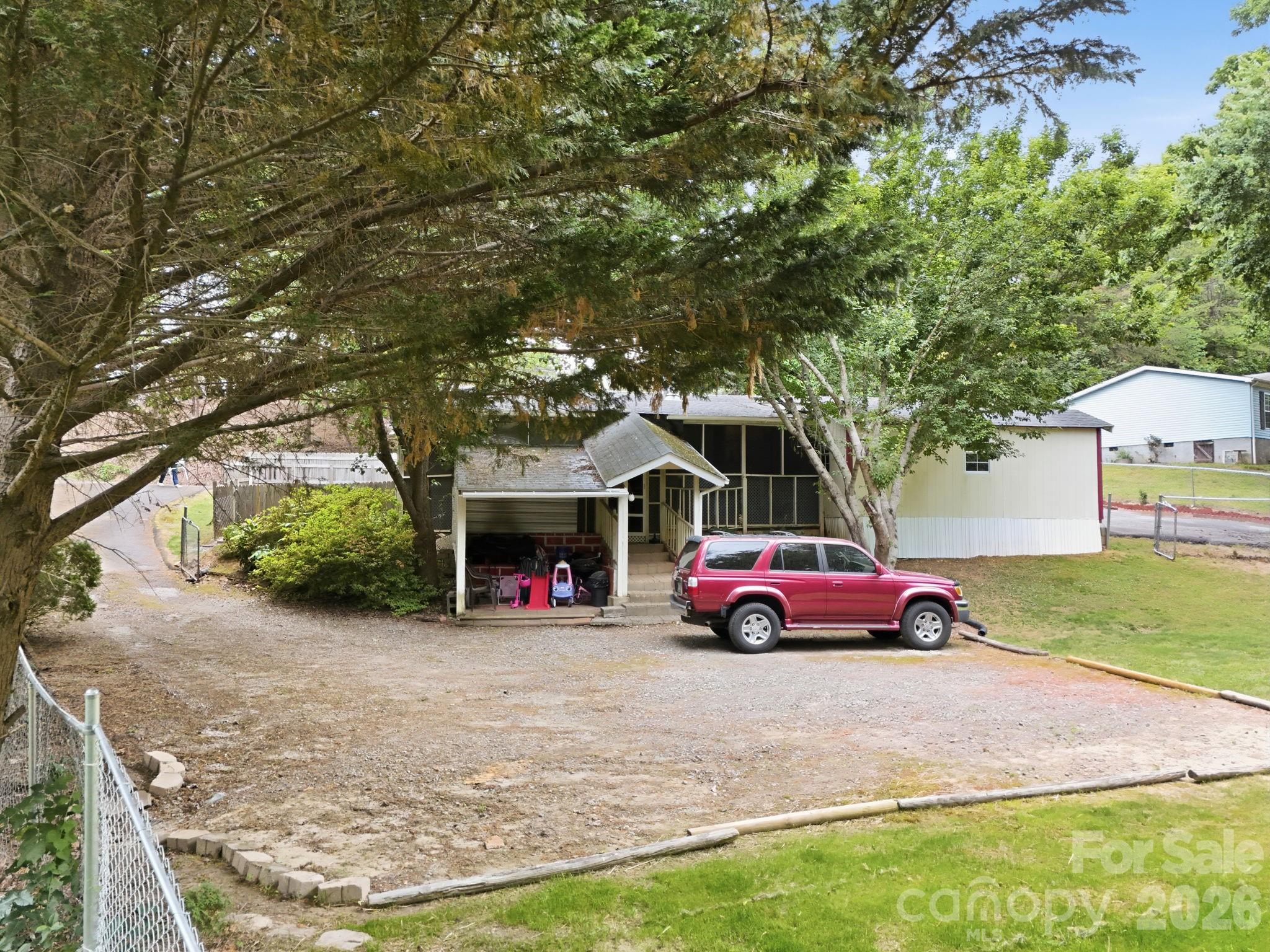 405 Gray Court Asheville NC 28806
