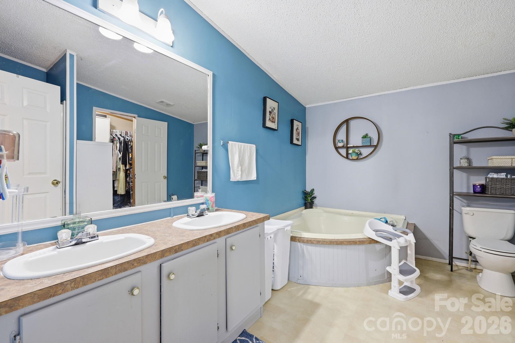 405 Gray Court Asheville NC 28806