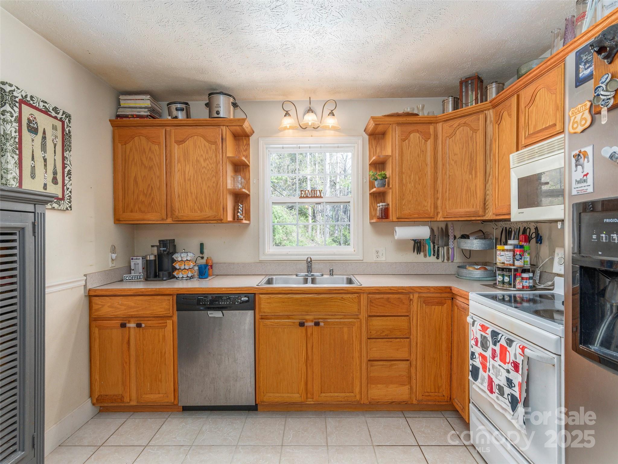 383 Pioneer Drive Waynesville NC 28786
