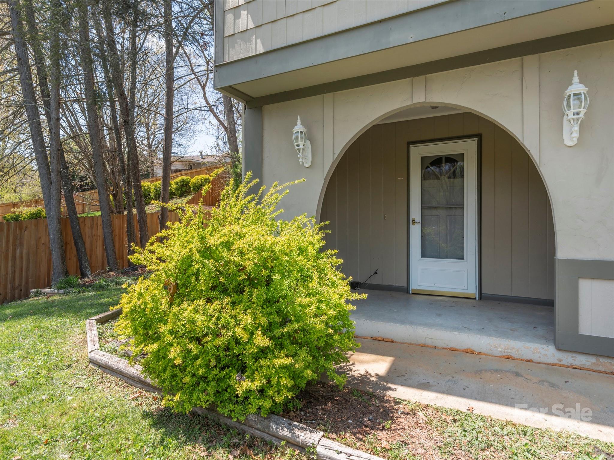 383 Pioneer Drive Waynesville NC 28786