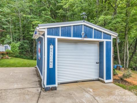 479 Camp Hill Road Mill Spring NC 28756