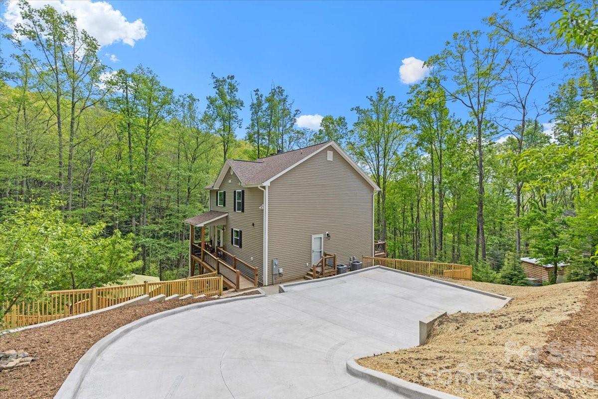 65 Leisure Lane Swannanoa NC 28778