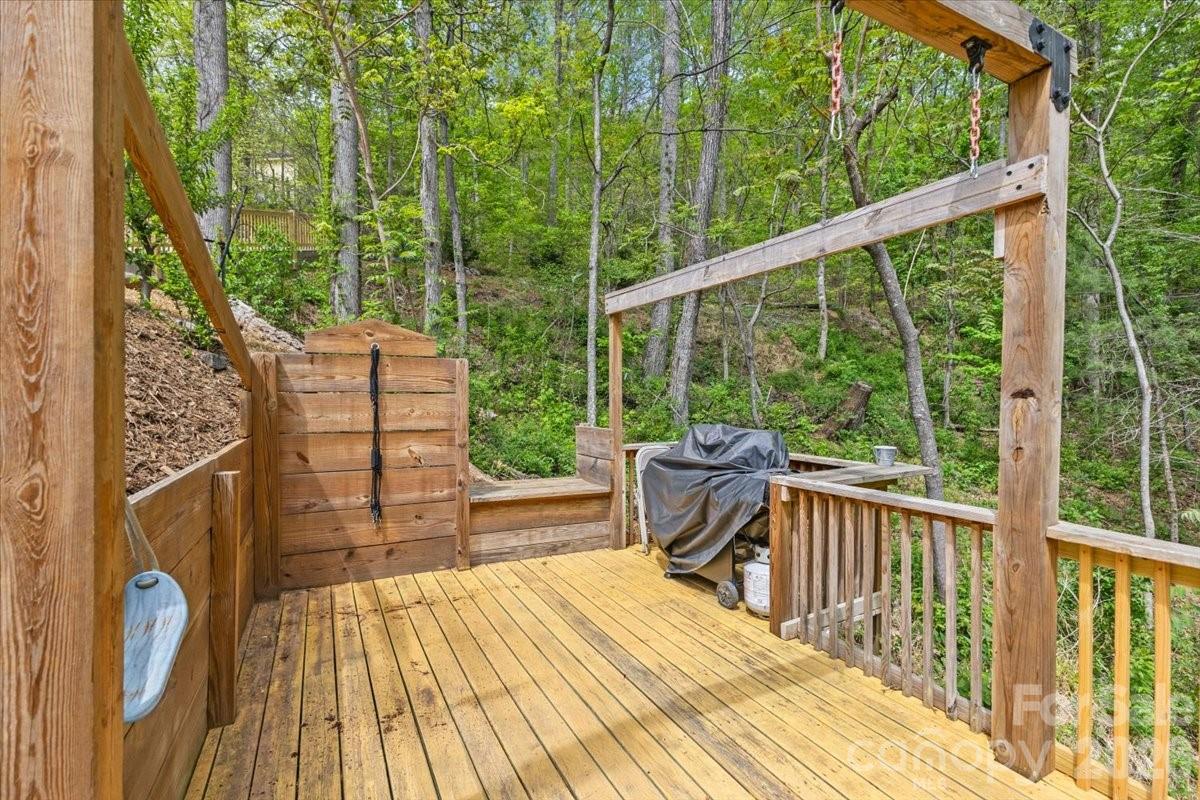 65 Leisure Lane Swannanoa NC 28778