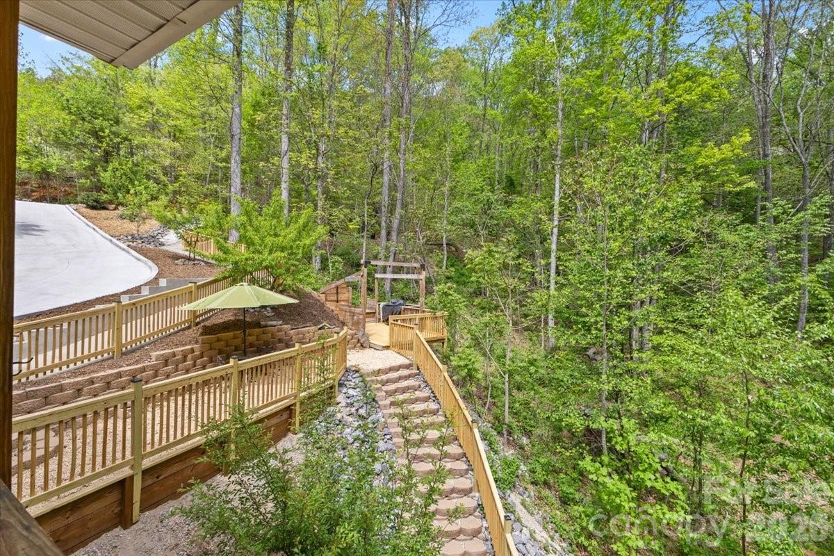 65 Leisure Lane Swannanoa NC 28778