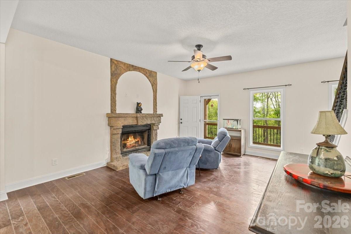 65 Leisure Lane Swannanoa NC 28778