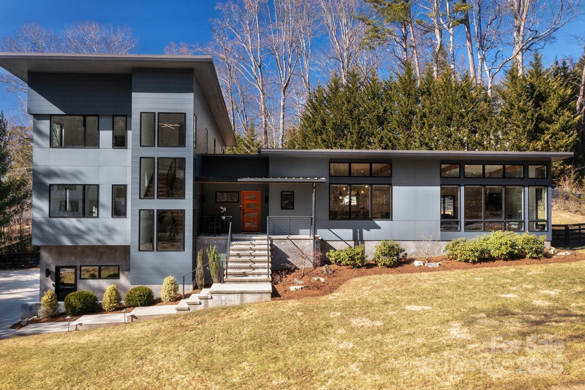 22 Innsbrook Road Asheville NC 28804