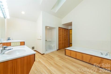 7 Winding Poplar Road Black Mountain NC 28711