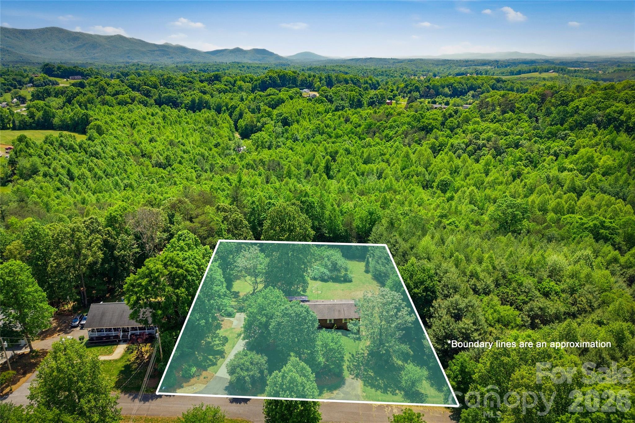 1983 Pinecrest Drive Morganton NC 28655