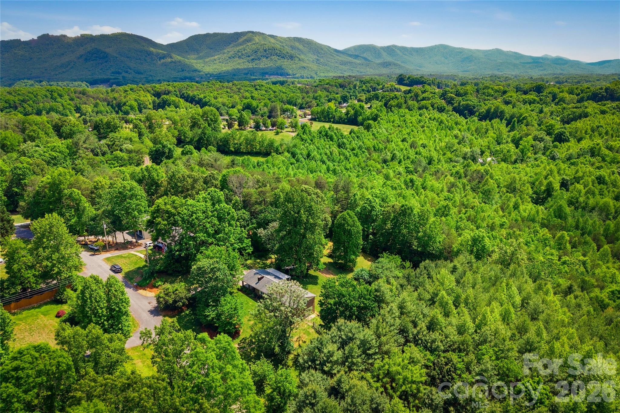 1983 Pinecrest Drive Morganton NC 28655