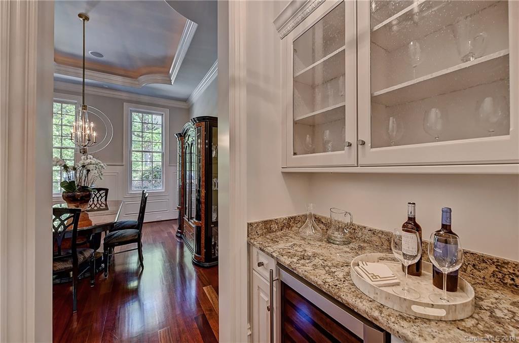 3822 Abingdon Road Charlotte NC 28211