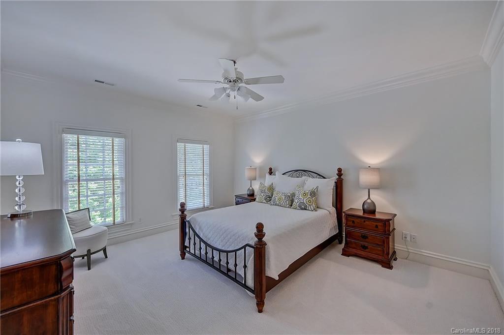 3822 Abingdon Road Charlotte NC 28211