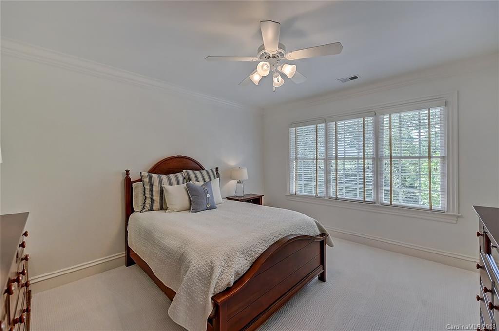 3822 Abingdon Road Charlotte NC 28211